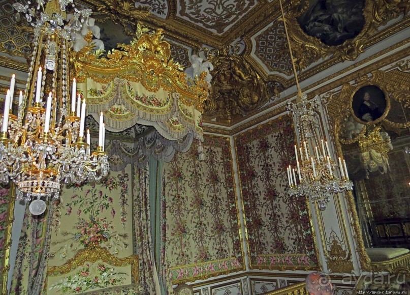 Версальский дворец. Покои королевы и галерея Битв