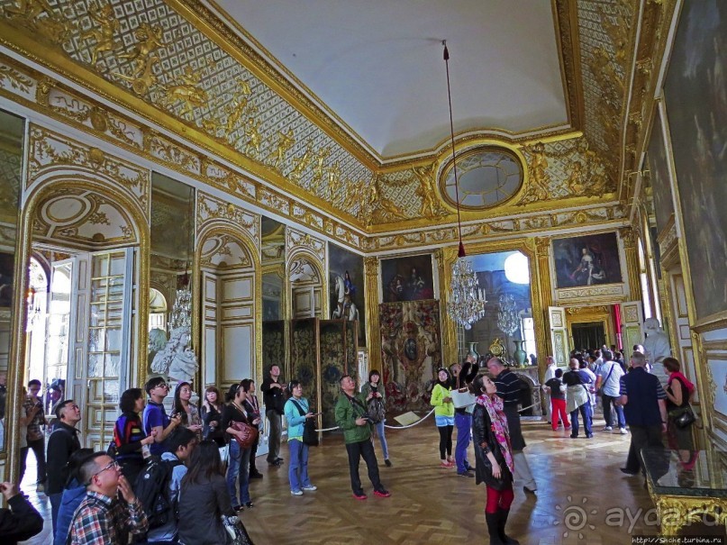 Версальский дворец. Покои королевы и галерея Битв