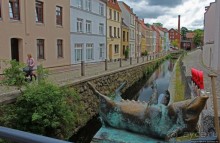 Три поросенка (первое слово глагол)