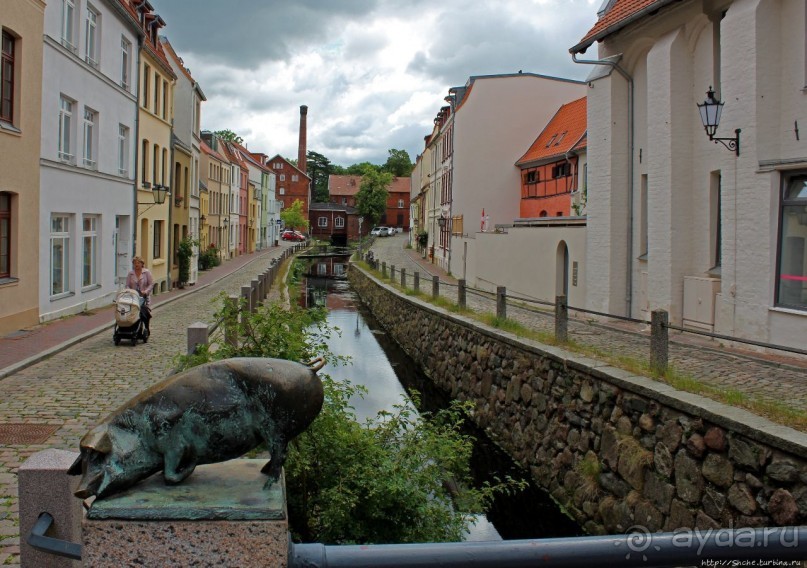 Альбом отзыва "Три поросенка (первое слово глагол)"