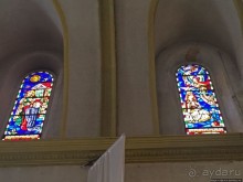 Белоснежный собор, возвышающийся над озером Петен-Ицагва