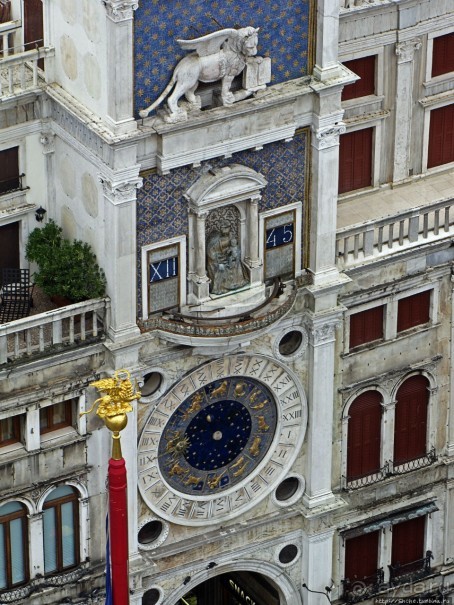 Сто метров над Венецией