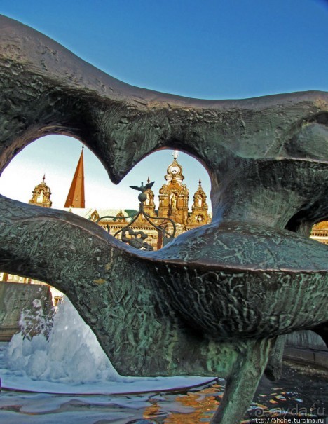 Исторический фонтан на Большой площади ( Stortorget ) Мальме