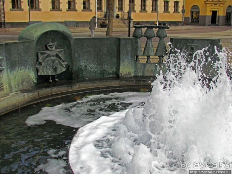 Исторический фонтан на Большой площади ( Stortorget ) Мальме