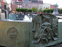 Исторический фонтан на Большой площади ( Stortorget ) Мальме