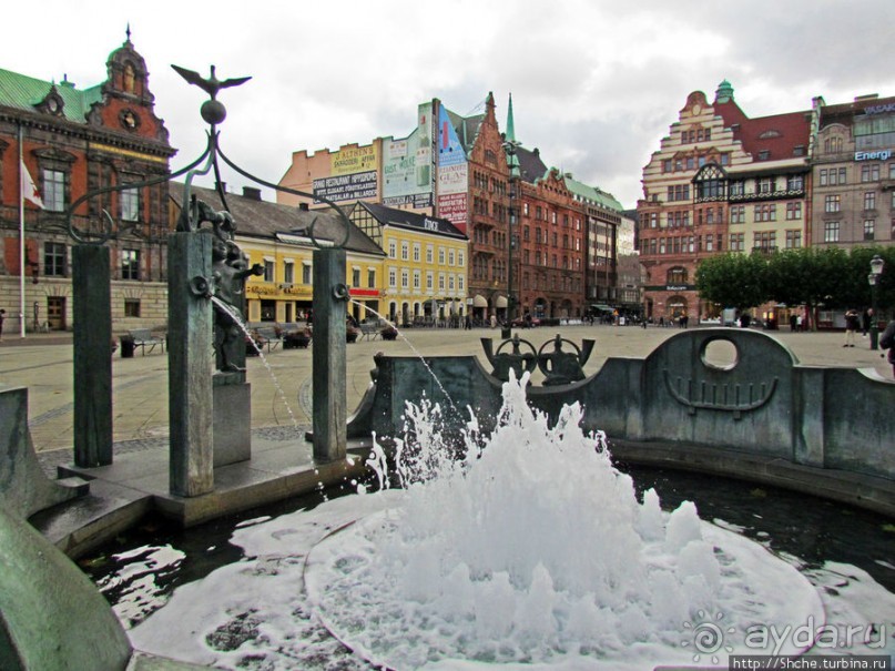 Исторический фонтан на Большой площади ( Stortorget ) Мальме