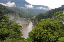 Сан-Рафаэль — самый крупный и мощный водопад Эквадора