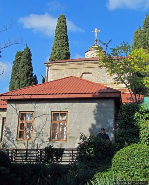 Ясный октябрьский день в Никитском ботаническом саду