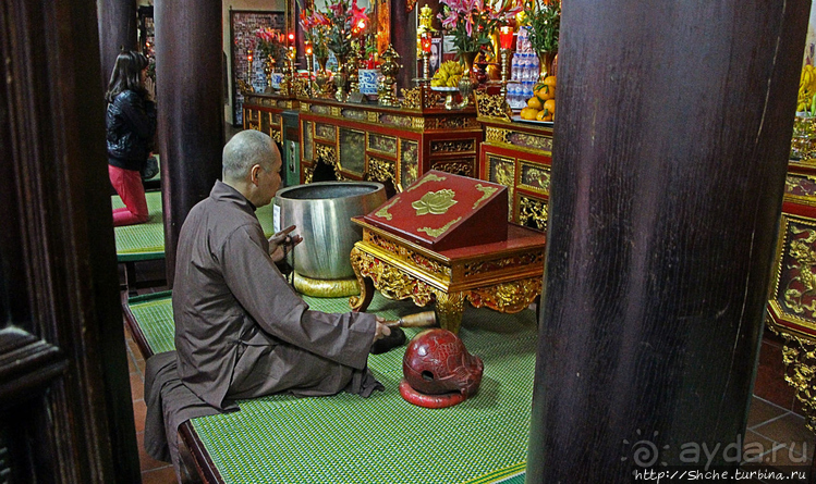 Пагода Чан Куок — место сколь живописное, столь и скорбное