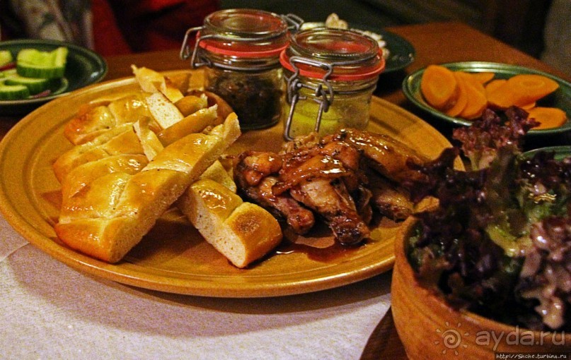 "Гриль", "ресторан", "катакомбы" — что тут добавить?