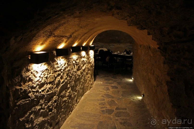 "Гриль", "ресторан", "катакомбы" — что тут добавить?