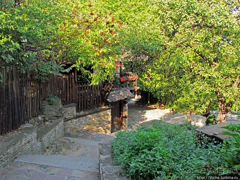 Альбом отзыва "Улочки меж каменных оград. Этнографический комплекс "Вароша""