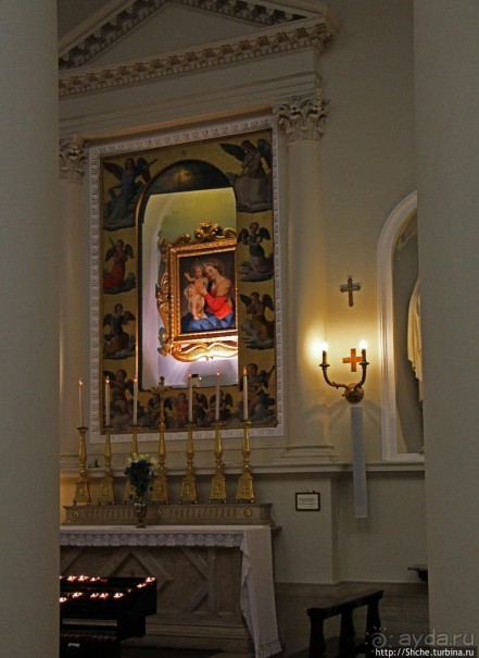 Базилика имени основателя и покровителя республики