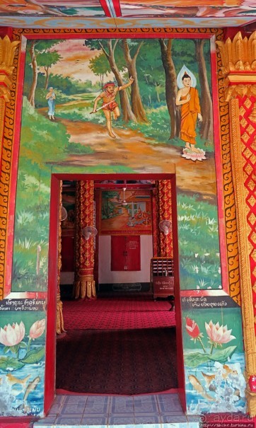 Буддистский монастырь на горе Змея в Хуэйсае