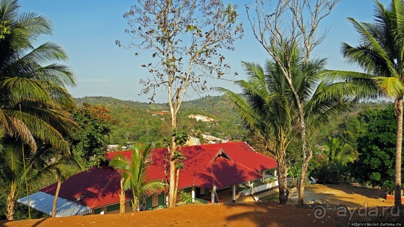 Буддистский монастырь на горе Змея в Хуэйсае