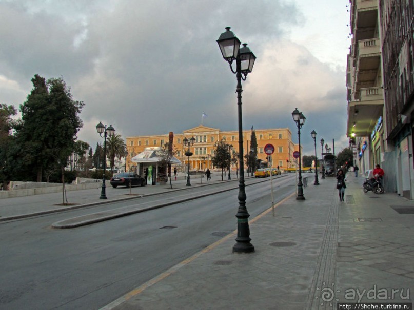 Площадь Синтагма - центр современных Афин