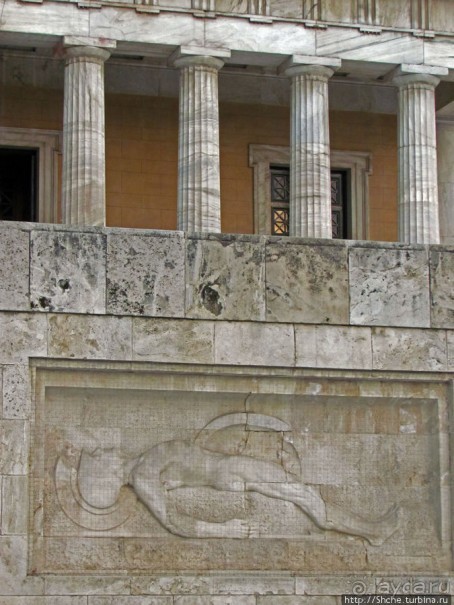 Площадь Синтагма - центр современных Афин