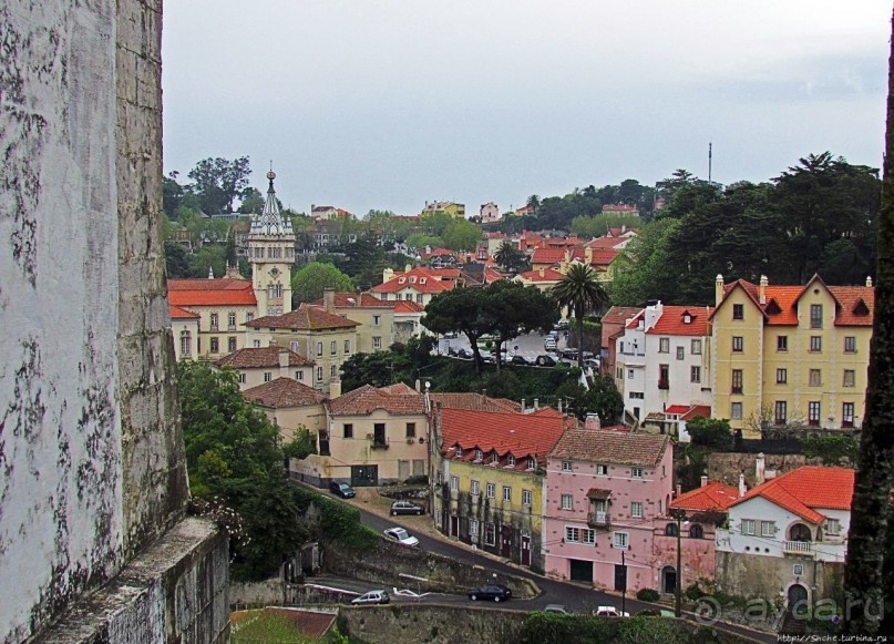 Королевский дворец! Обязан бы соответствовать своему имени