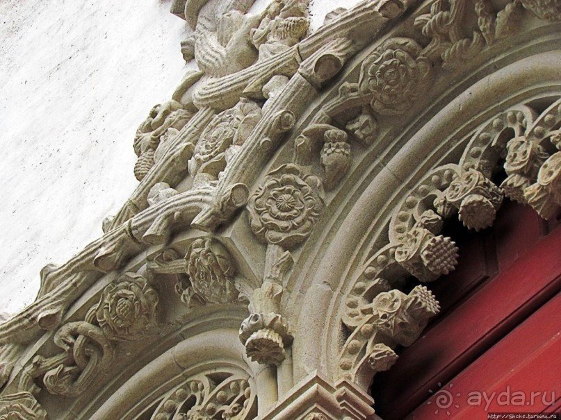 Королевский дворец! Обязан бы соответствовать своему имени