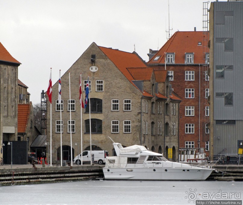 Остров Christianshavn — каналы, церкви, Христиания.
