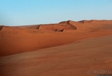 Под крылом самолета о чем-то поет песчаное море Намиб