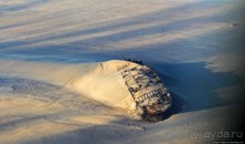 Под крылом самолета о чем-то поет песчаное море Намиб