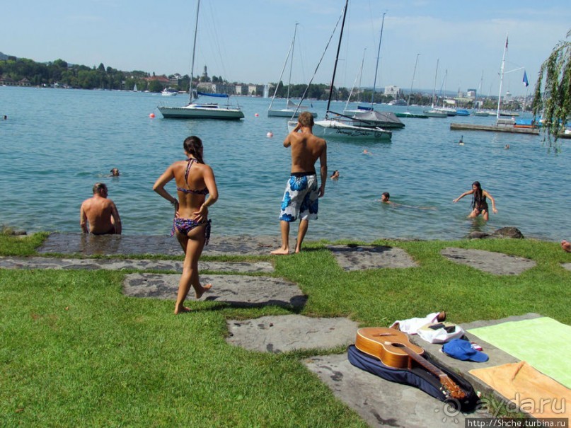Водная гладь Цюрихского озера