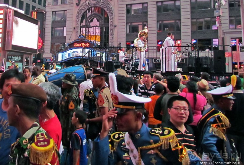 И дождь смывает все следы...