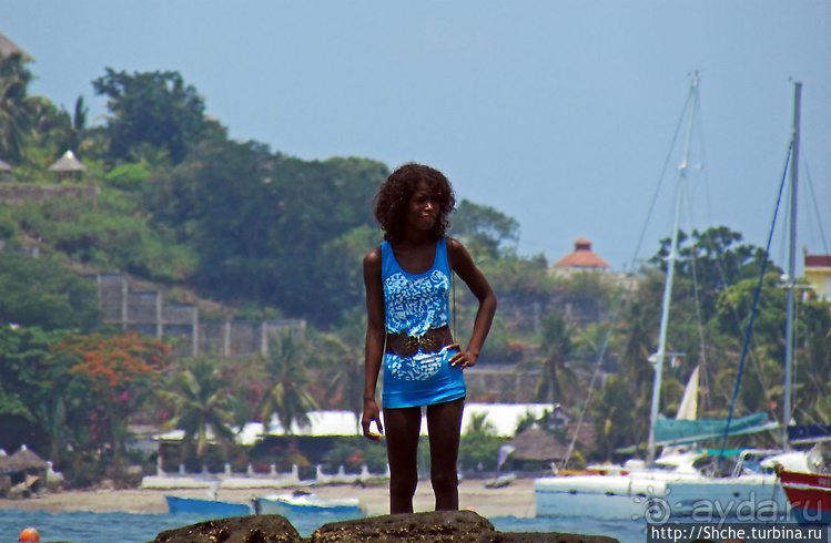 "Девки в озере купались..."