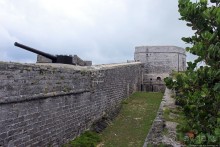 Пушкам ... незачем палить