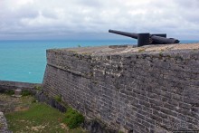 Пушкам ... незачем палить