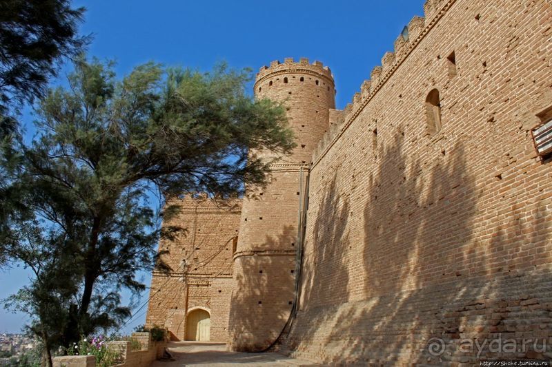 Французский замок Шуш — пример донаучной эры археологии