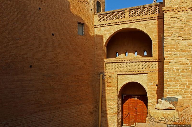 Французский замок Шуш — пример донаучной эры археологии