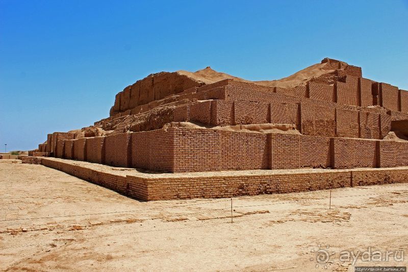 Французский замок Шуш — пример донаучной эры археологии