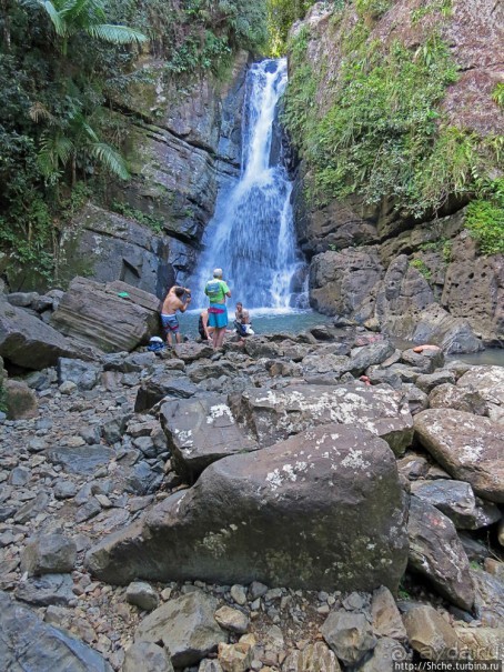 Водопад Ла Мина — хоть искупаться, хоть поглазеть