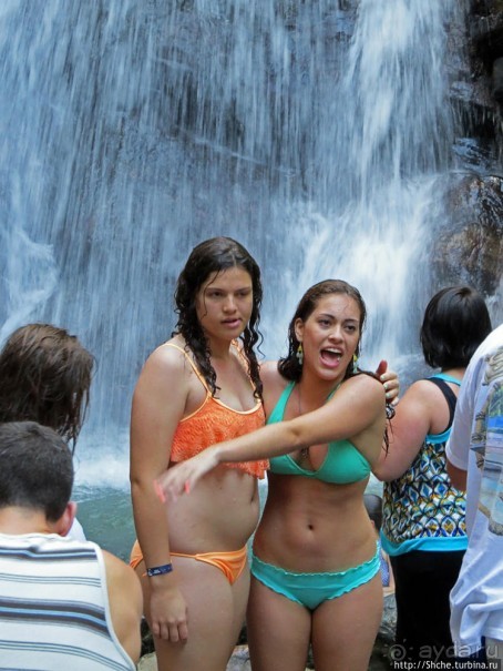 Водопад Ла Мина — хоть искупаться, хоть поглазеть
