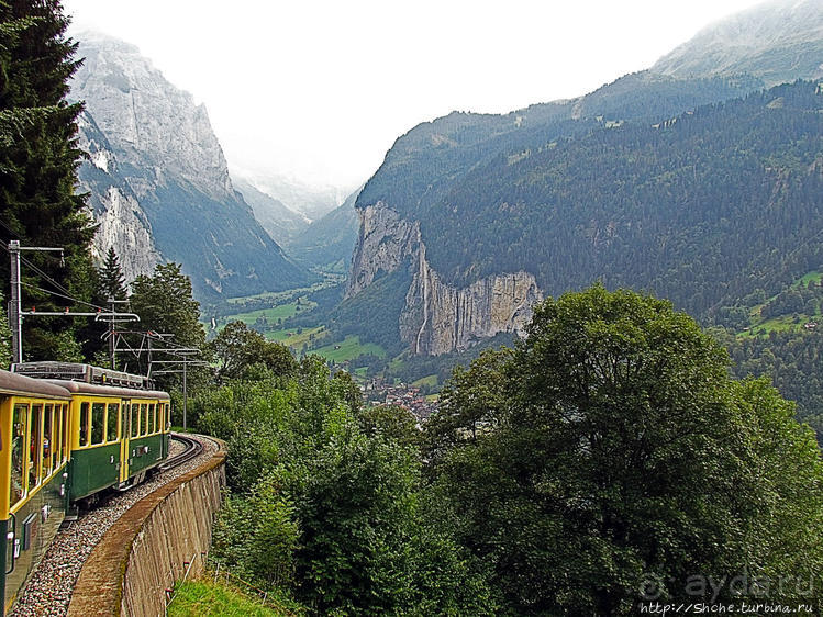 "Чистый фонтан" Лаутербрюннен — город в долине водопадов