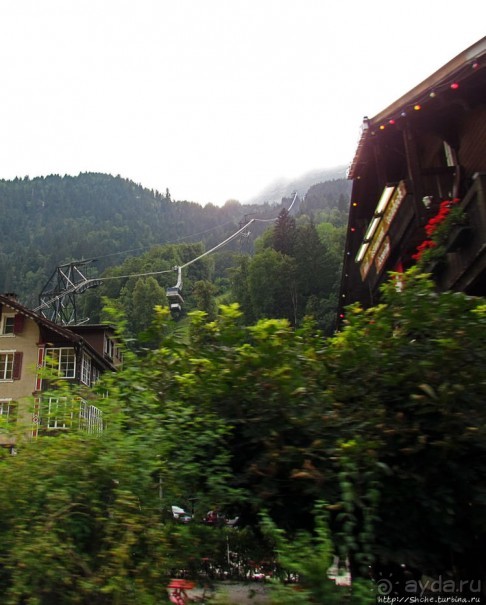 "Чистый фонтан" Лаутербрюннен — город в долине водопадов