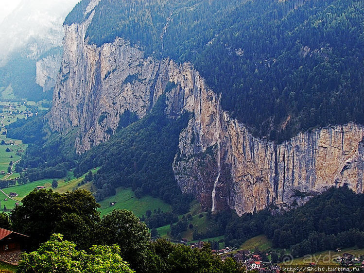 "Чистый фонтан" Лаутербрюннен — город в долине водопадов