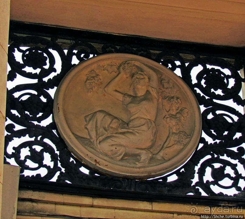 Шедевры архитектуры соцреализма в киевском ВДНХ