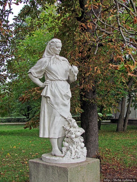 Шедевры архитектуры соцреализма в киевском ВДНХ