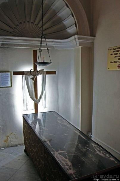 Кафедальный собор Св. Марии Коронованный как зеркало истории