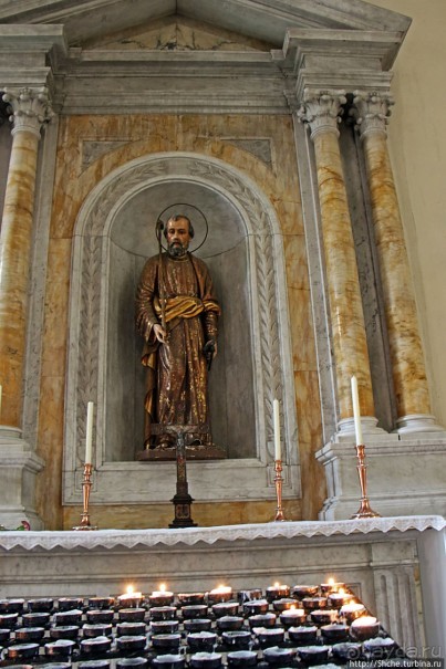 Кафедальный собор Св. Марии Коронованный как зеркало истории