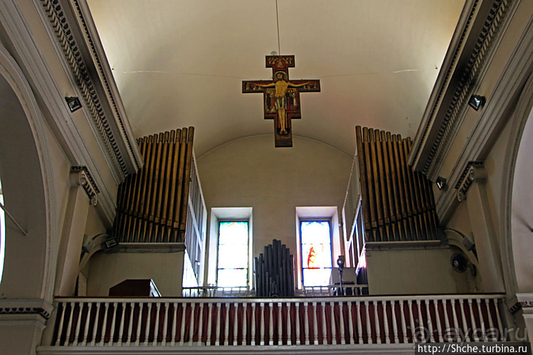 Кафедальный собор Св. Марии Коронованный как зеркало истории