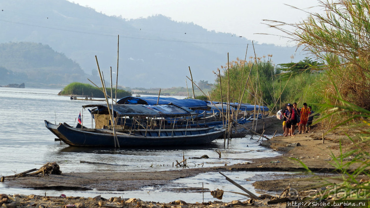 На лаосском берегу Меконга