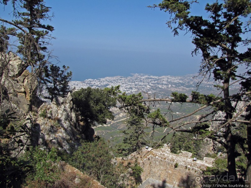 Замок Святого Иллариона- самая сохранившаяся крепость Кипра