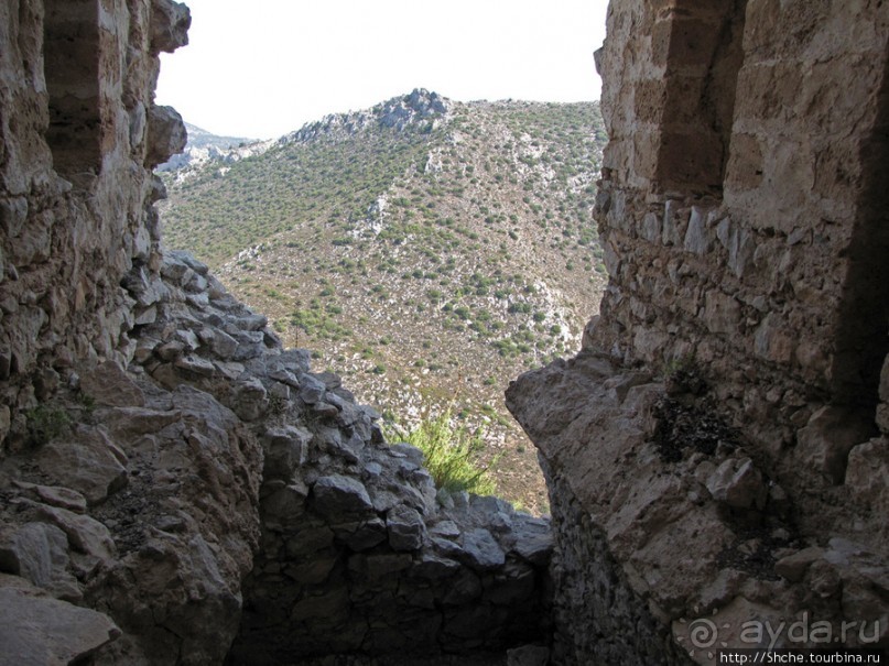 Замок Святого Иллариона- самая сохранившаяся крепость Кипра