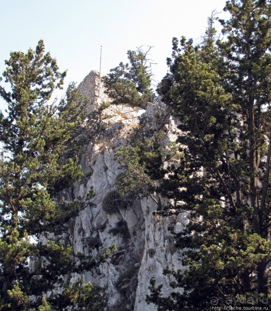 Замок Святого Иллариона- самая сохранившаяся крепость Кипра