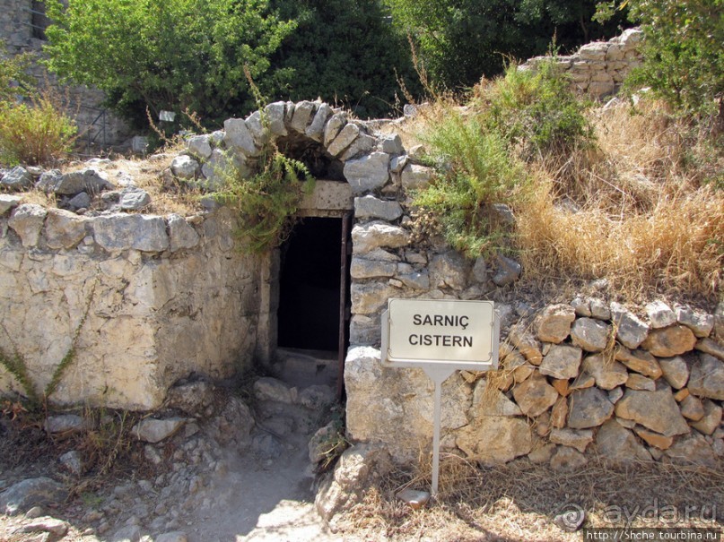 Замок Святого Иллариона- самая сохранившаяся крепость Кипра