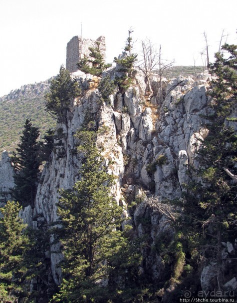 Замок Святого Иллариона- самая сохранившаяся крепость Кипра